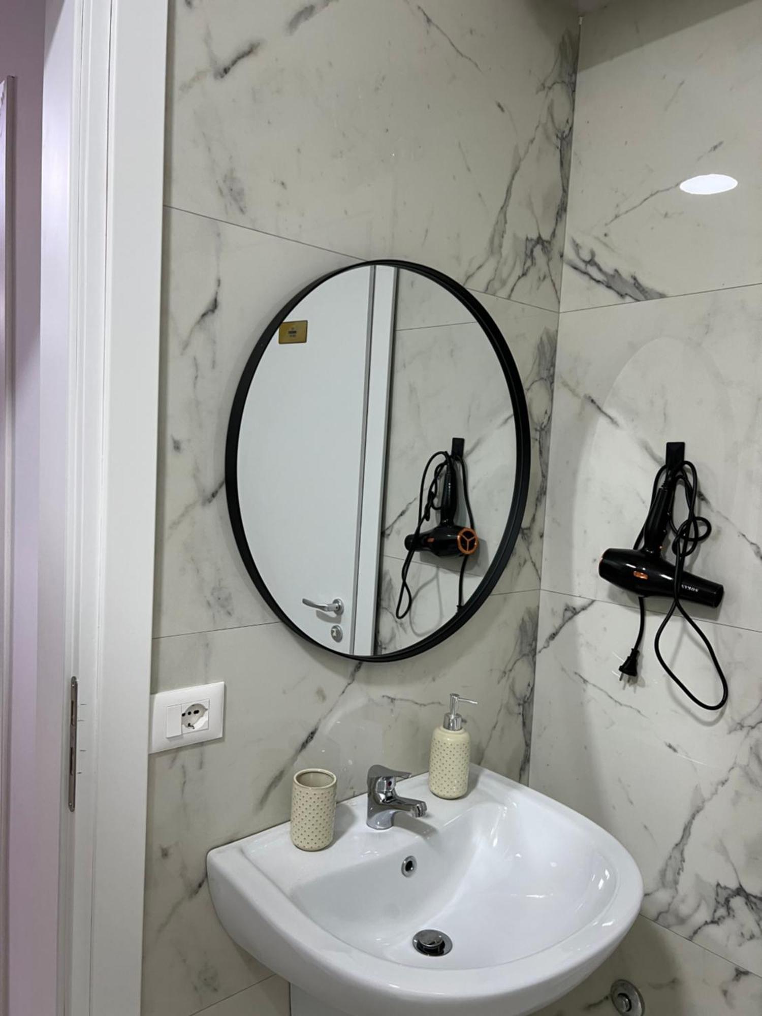 Apartment Dennys New Bazaar Delight Tirana